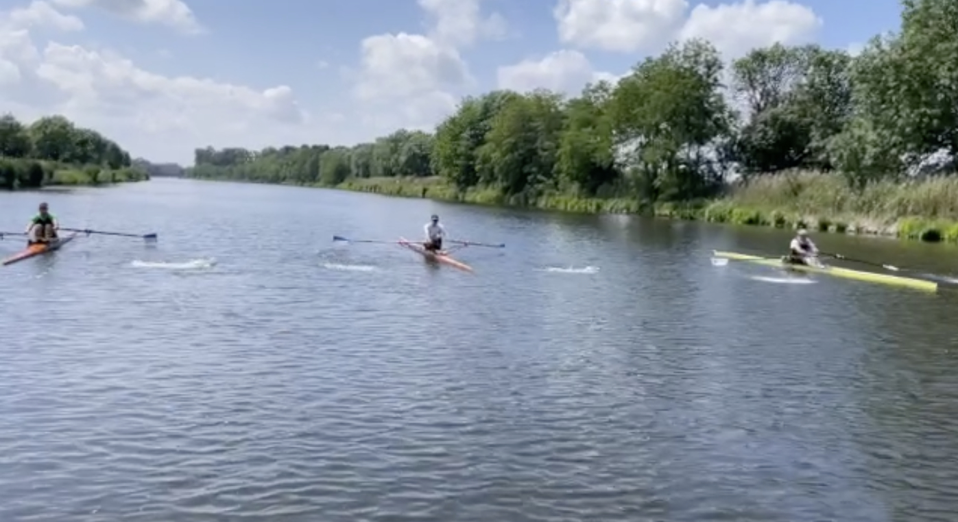 Masters-Einer auf dem Elbe-Havel-Kanal in Burg